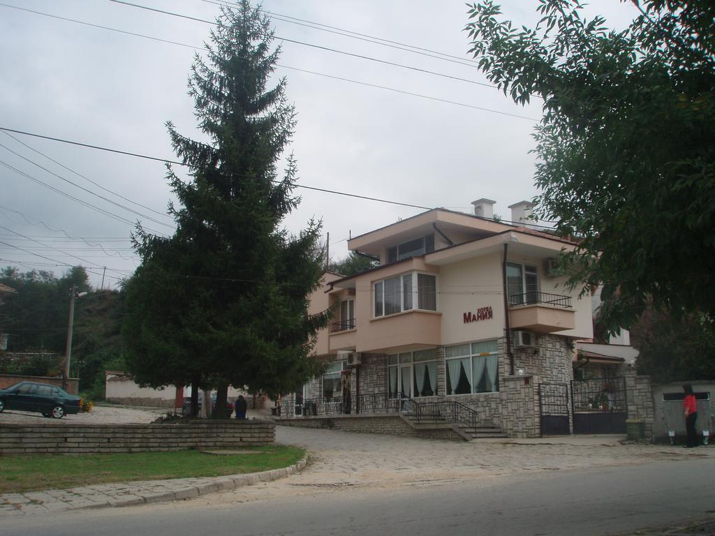 Mania Guest House Kałofer Zewnętrze zdjęcie